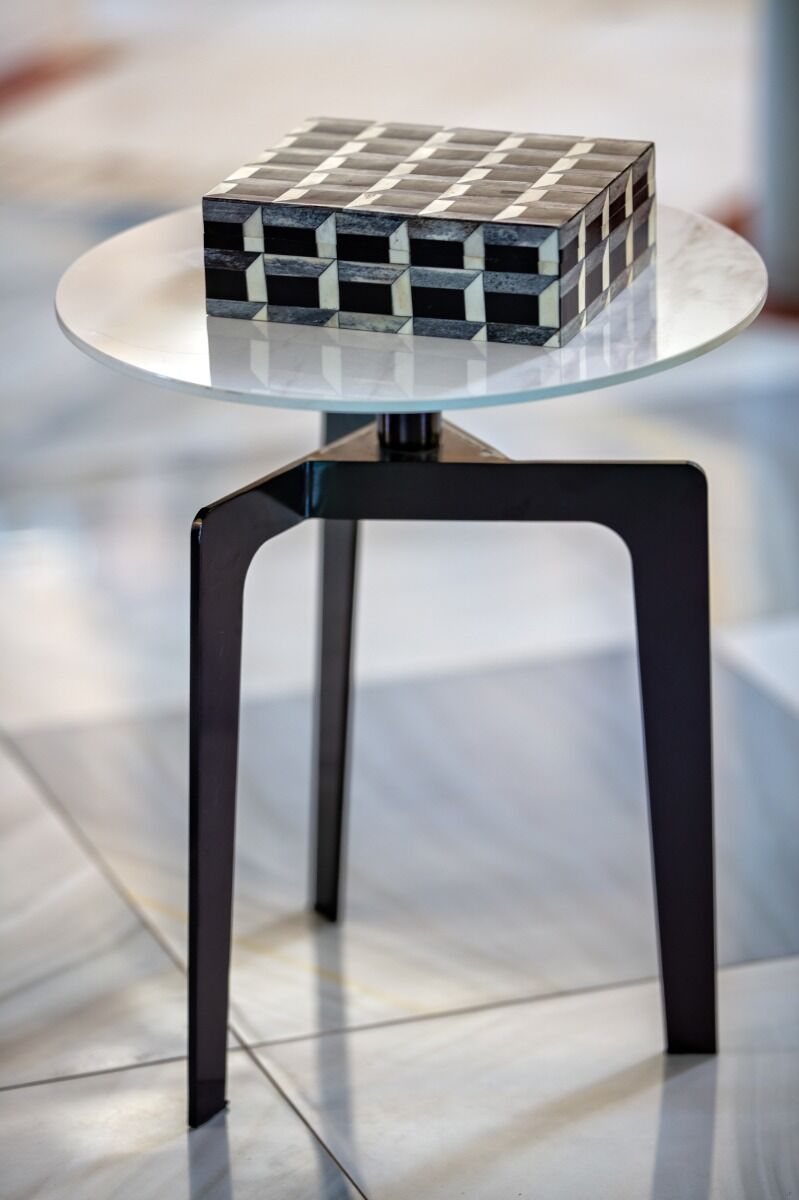 Stolik boczny Casa Puro Marble 45x55 cm