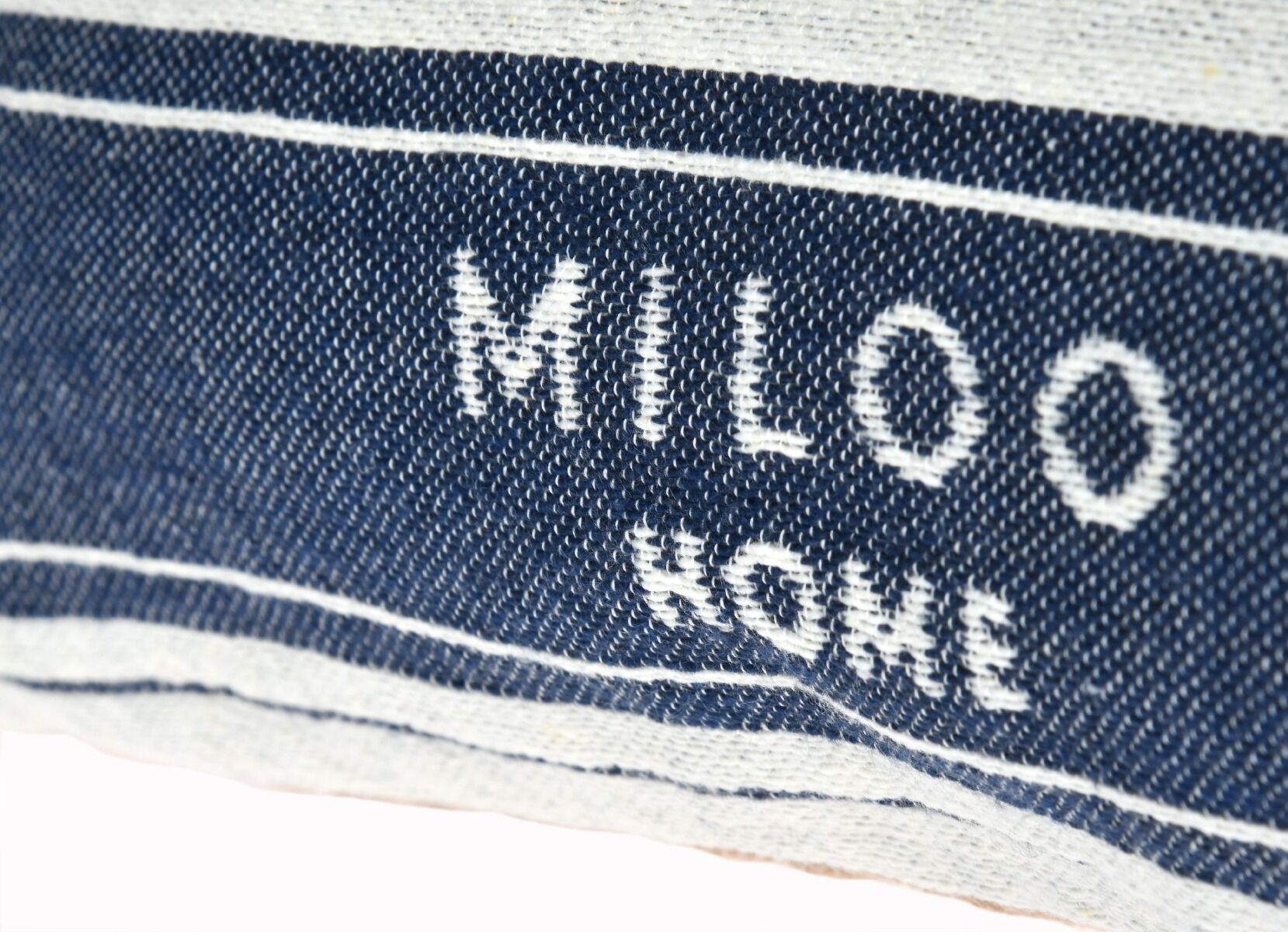 Poduszka Miloo Home Warm Hug 30x52 cm