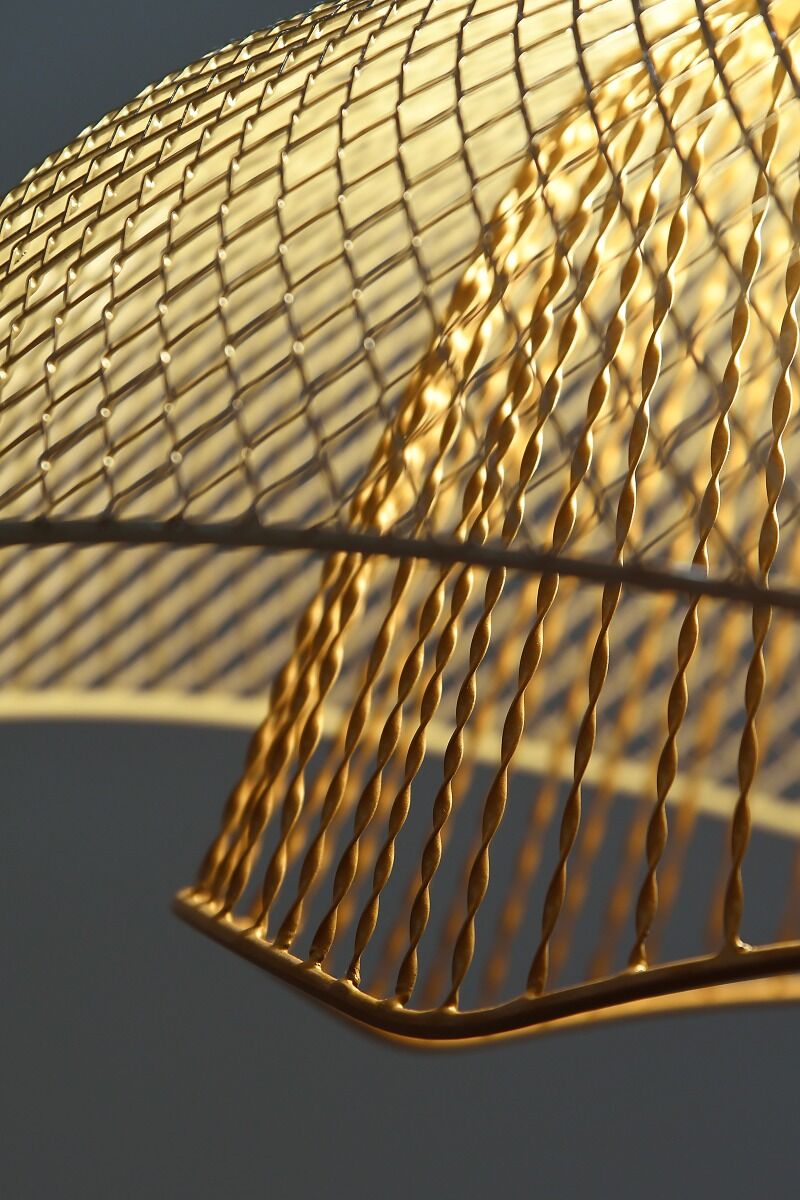 Lampa wisząca złota Timeless Shadow stal 48x48x30 cm Miloo Home