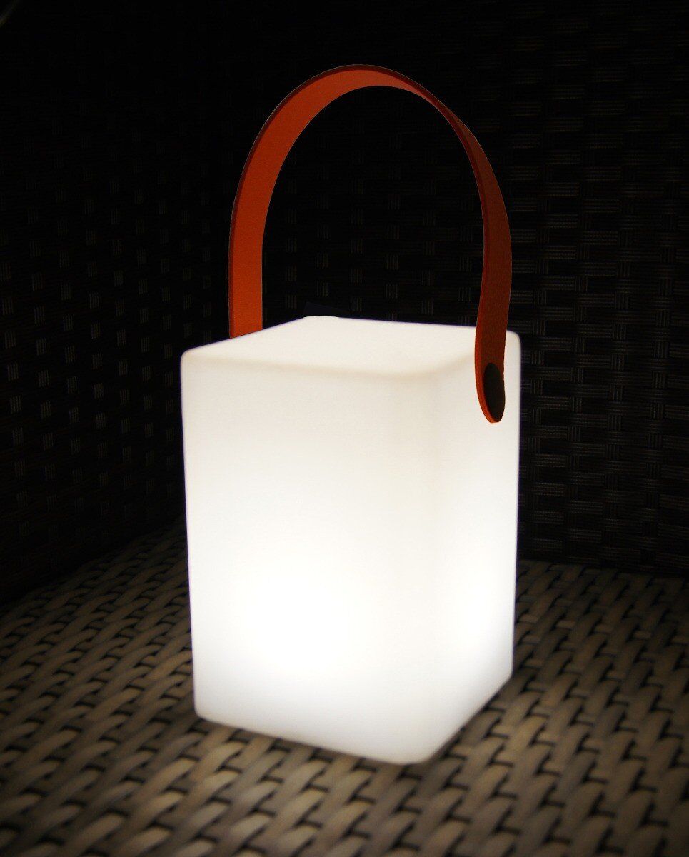 Lampa LED Estero